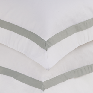 JOGO DE LENÇOL VERCELLI BRANCO E NÉBIA CETIM 300 FIOS KING 