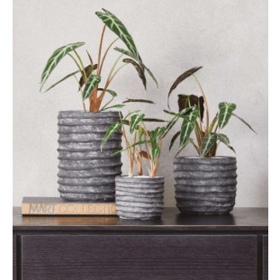 Cachepot em Cimento Preto Envelhecido P