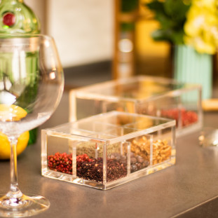 PORTA GIN EM ACRILICO 