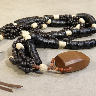 Colar de Mesa Boitatá