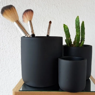 Cachepot em Terracota Preto G