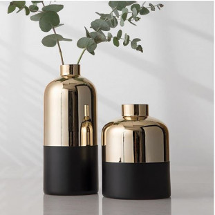 Vaso Dourado e Preto em Vidro 16cm