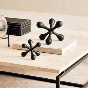 Escultura Decorativa Ouriço Gota Preto