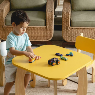 Mesa Naturé Pinus Amarela 