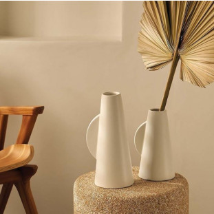 VASO EM CERAMICA BRANCO COM ALÇA 